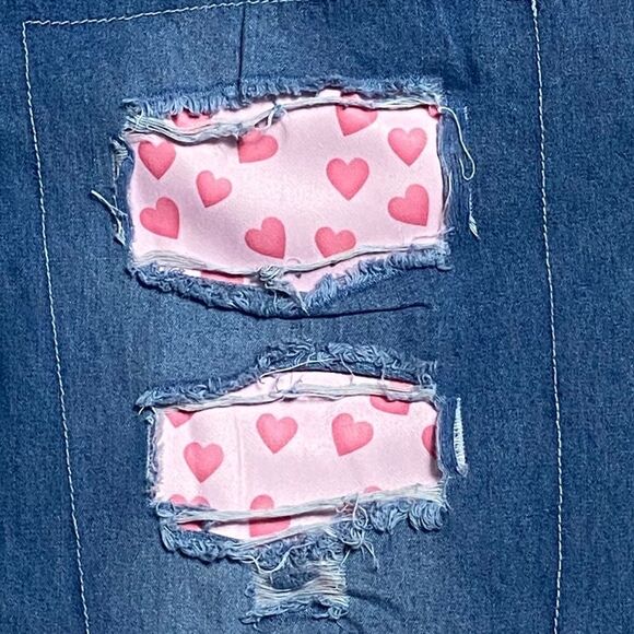 Floral Blooming Wm’s Sz 2XL Blue Distressed Heart Patchwork Wide Leg Jeans - Picture 2 of 4